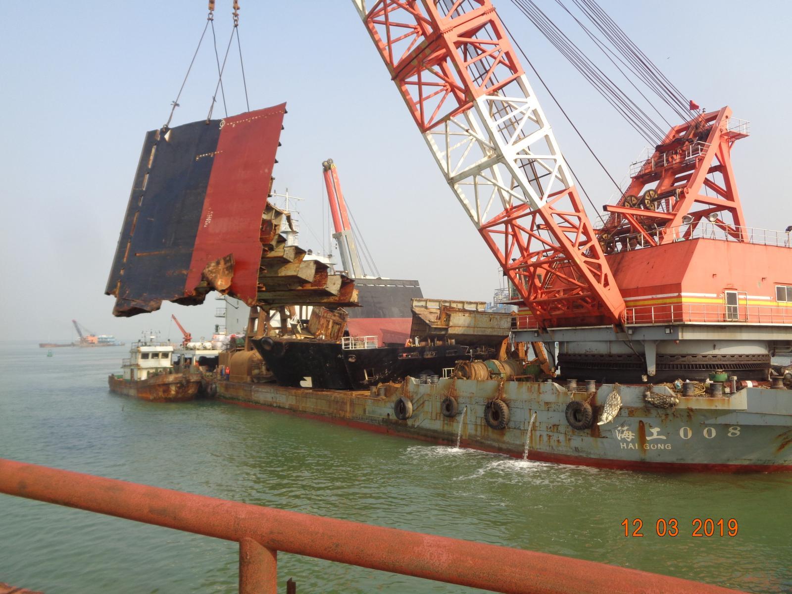 Bulk Carrier Stranded On Reef In Typhoon Evdemon & Partners